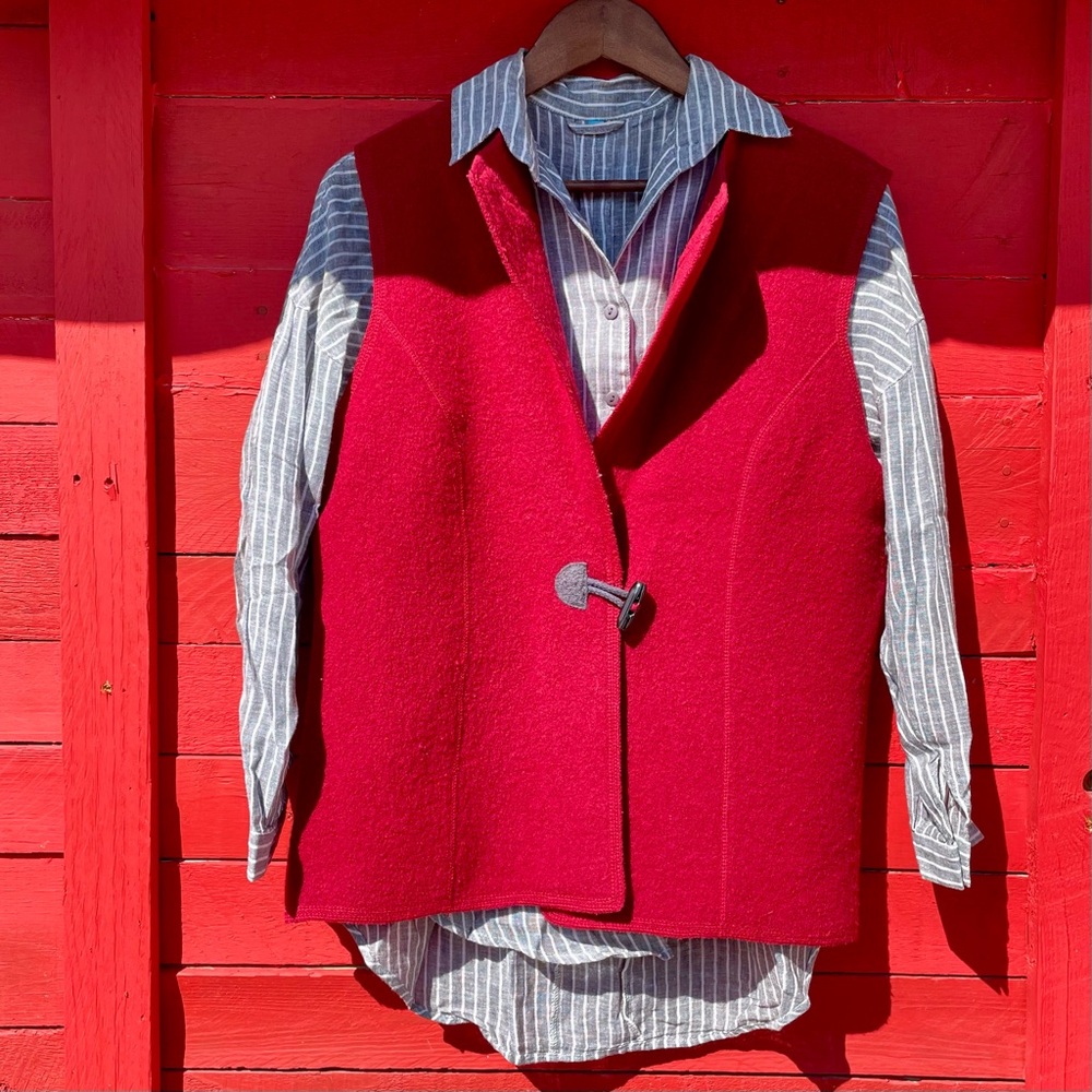 Norm Thompson 100% wool sleeveless vest